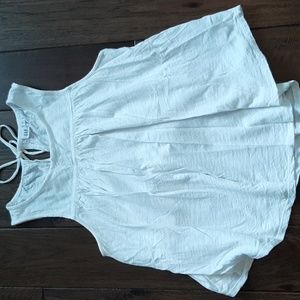 GAP Flowy Peplum Style White Sleeveless Tank Top Medium